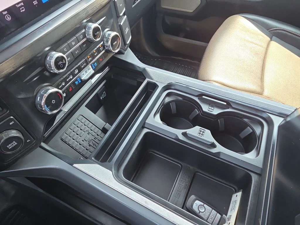 Used 2024 Oxford White Ford LARIAT image 18