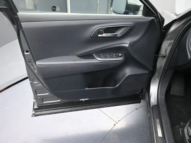 Used 2023  Toyota XLE image 20