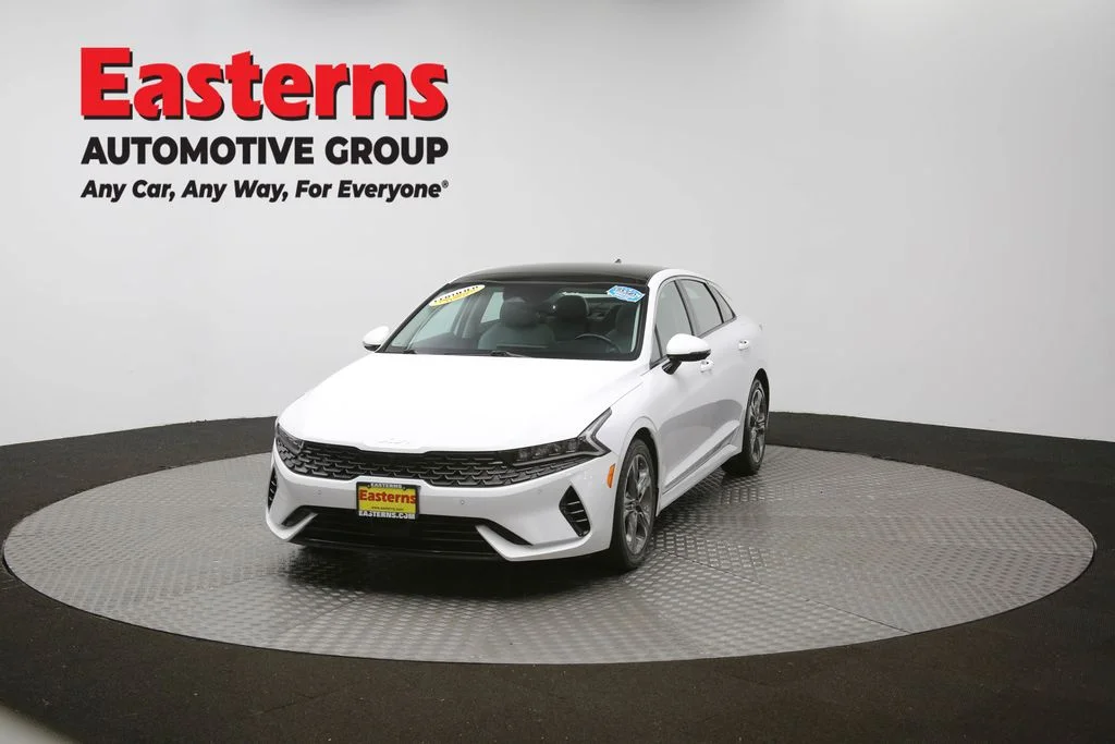 Used 2022 White Kia EX image 54