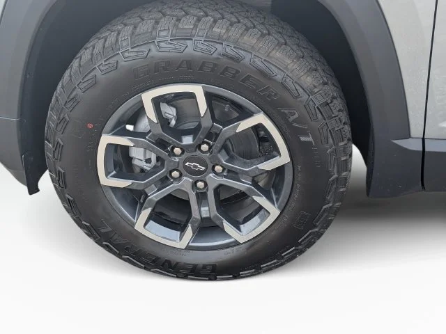 New 2027 Sterling Gray Metallic Chevrolet ACTIV image 9