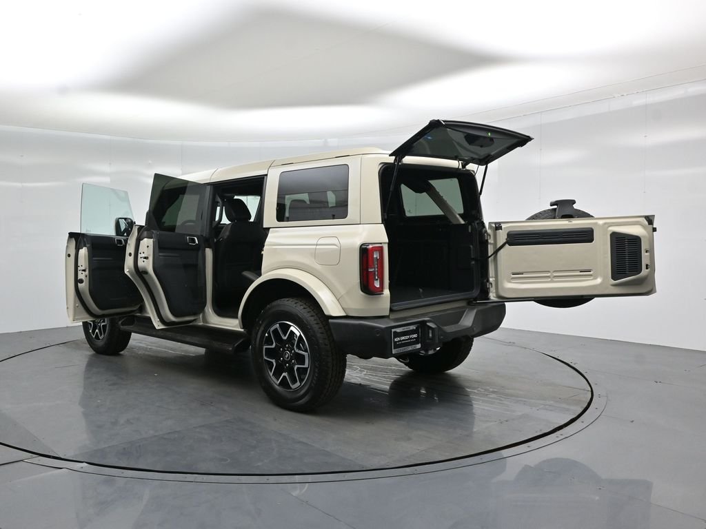 New 2026 Desert Sand Ford Outer Banks image 33