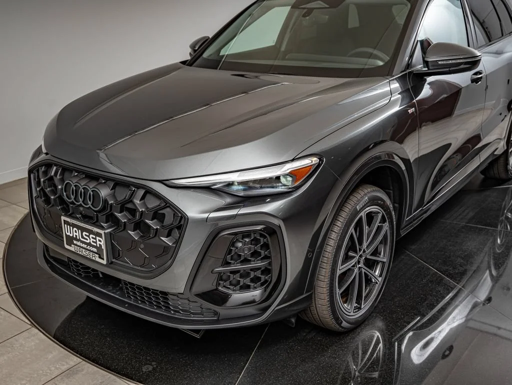 New 2026 Daytona Gray Metallic Audi 2.0T Premium Plus image 14