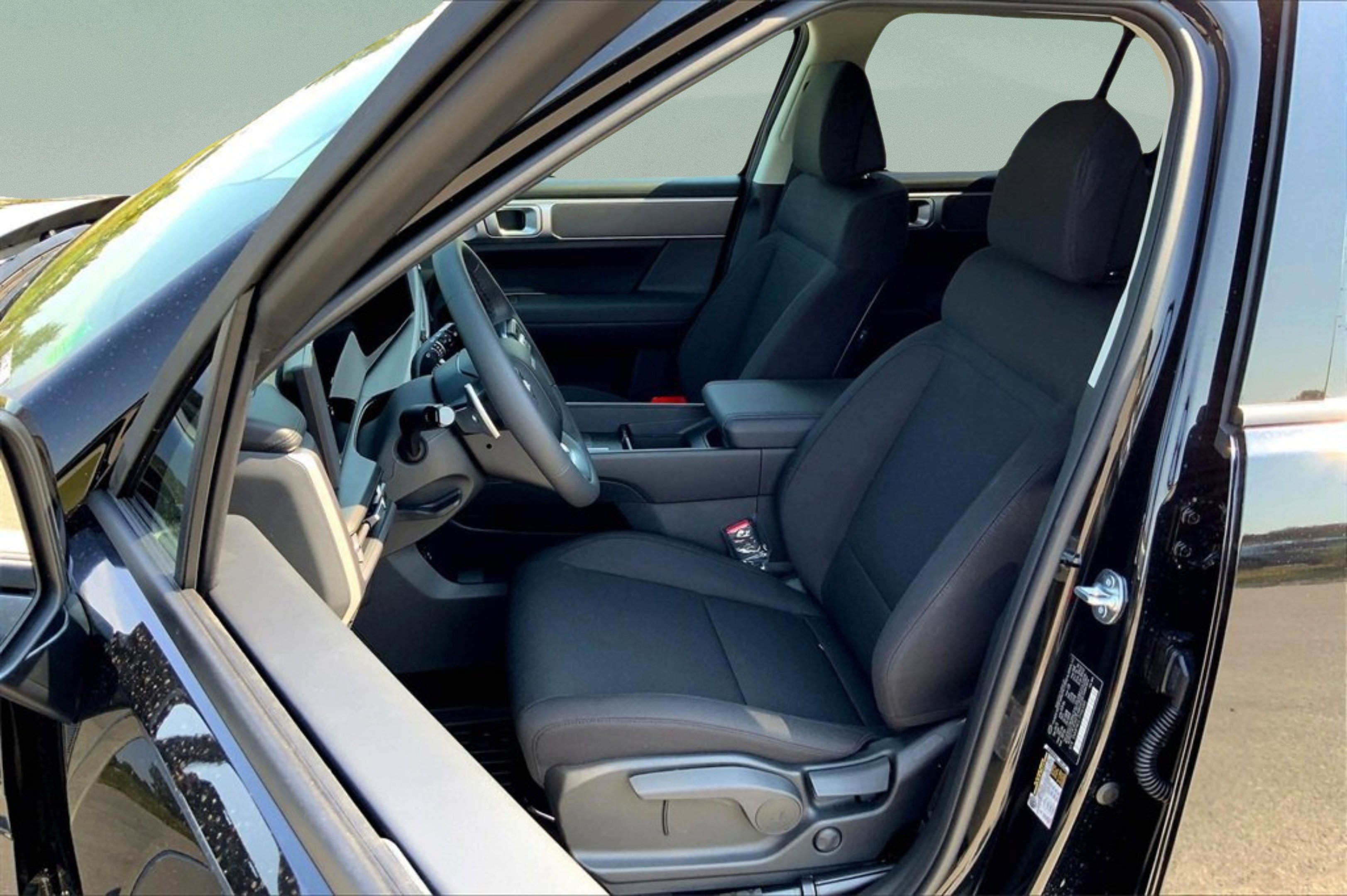 New 2026 Phantom Black Hyundai SE FWD image 13