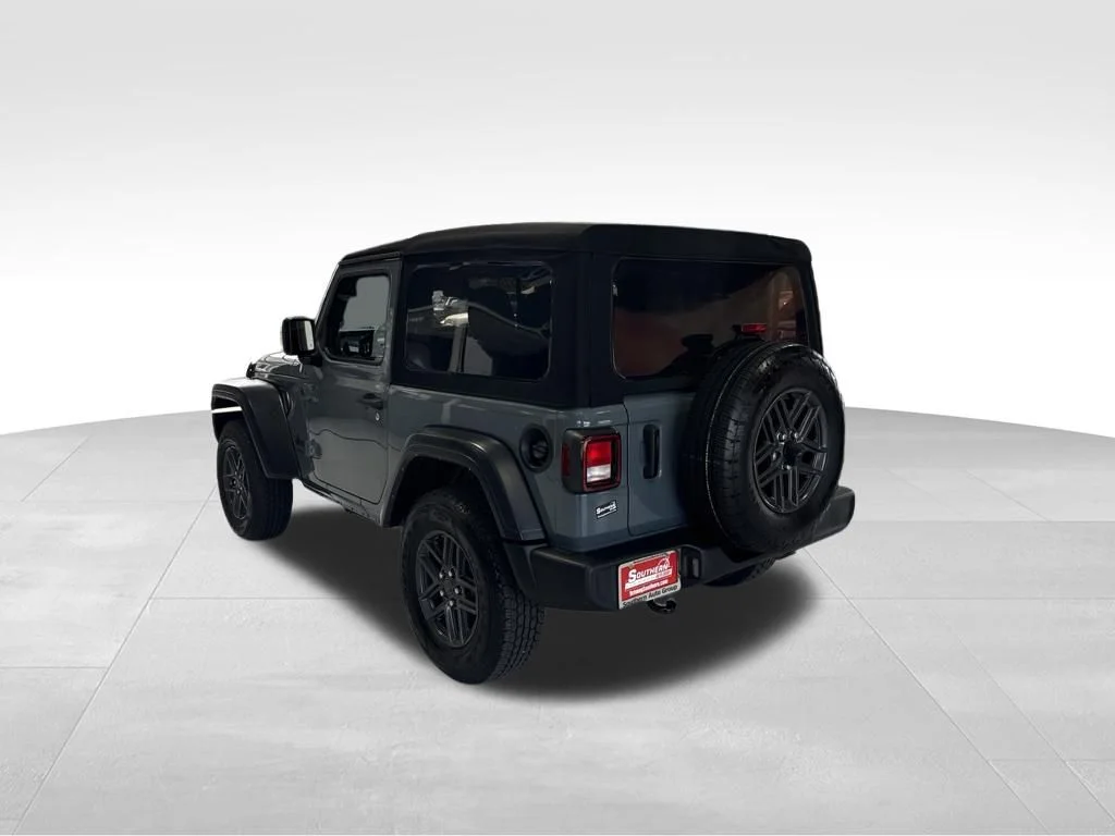 Used 2024 Gray Jeep Sport S image 3