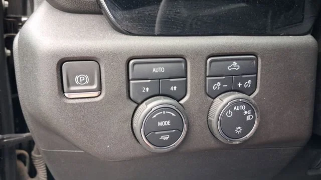 2024 Chevrolet Silverado 1500 LT - Photo 30