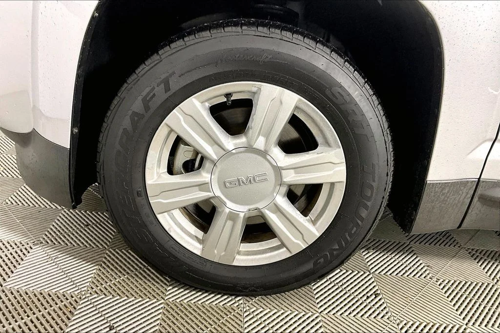 Used 2015 Quicksilver Metallic GMC SLE-1 image 7