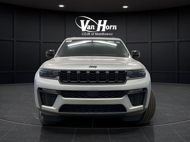 New 2026 Silver Zynith Exterior Paint Jeep Limited image 2