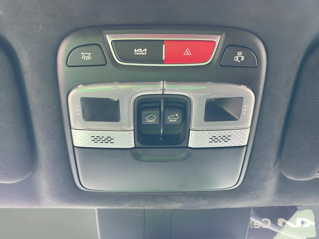 Used 2024 Black Kia SX-Prestige image 27
