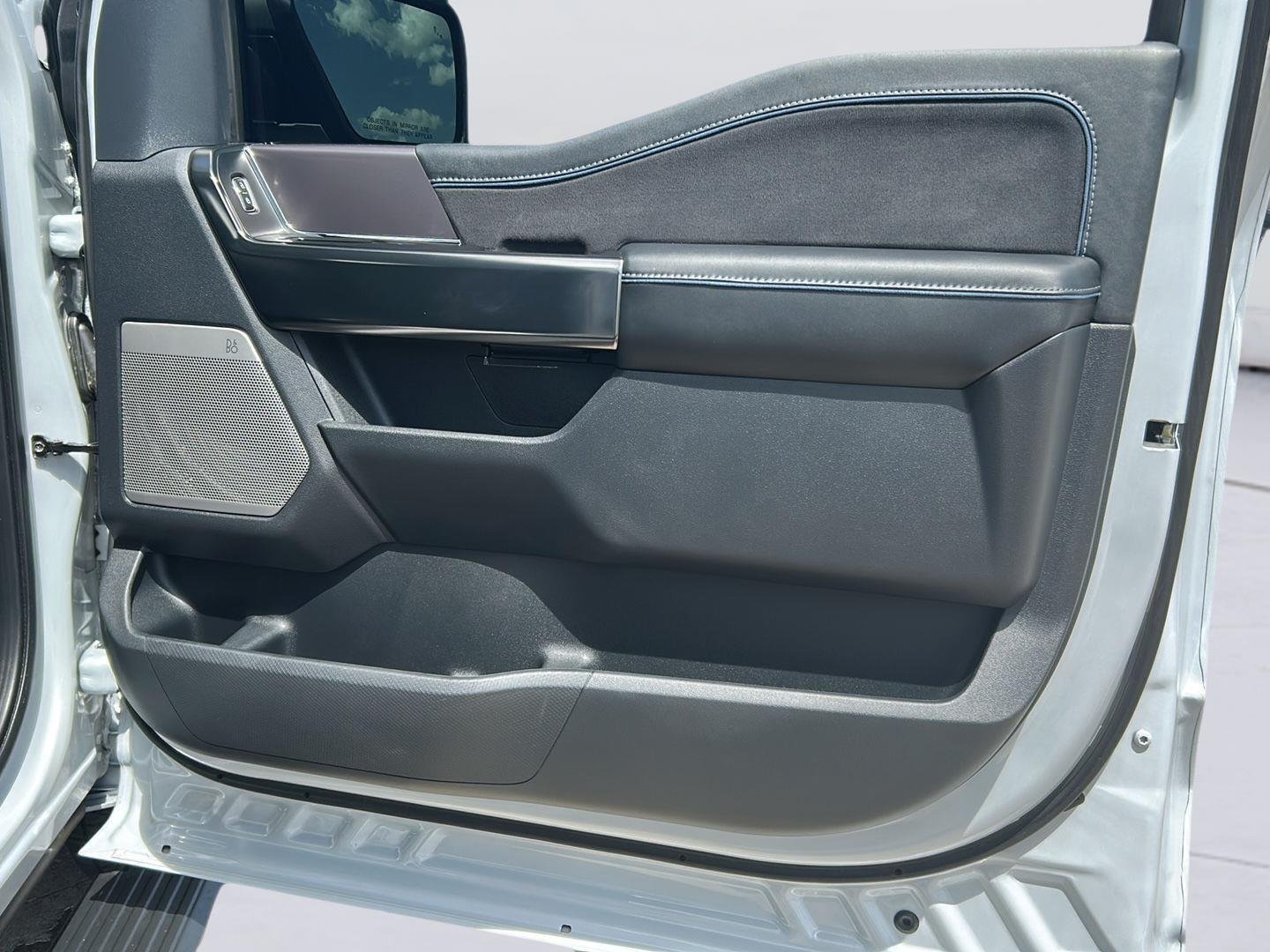 Used 2025 Space White Ford Platinum image 28