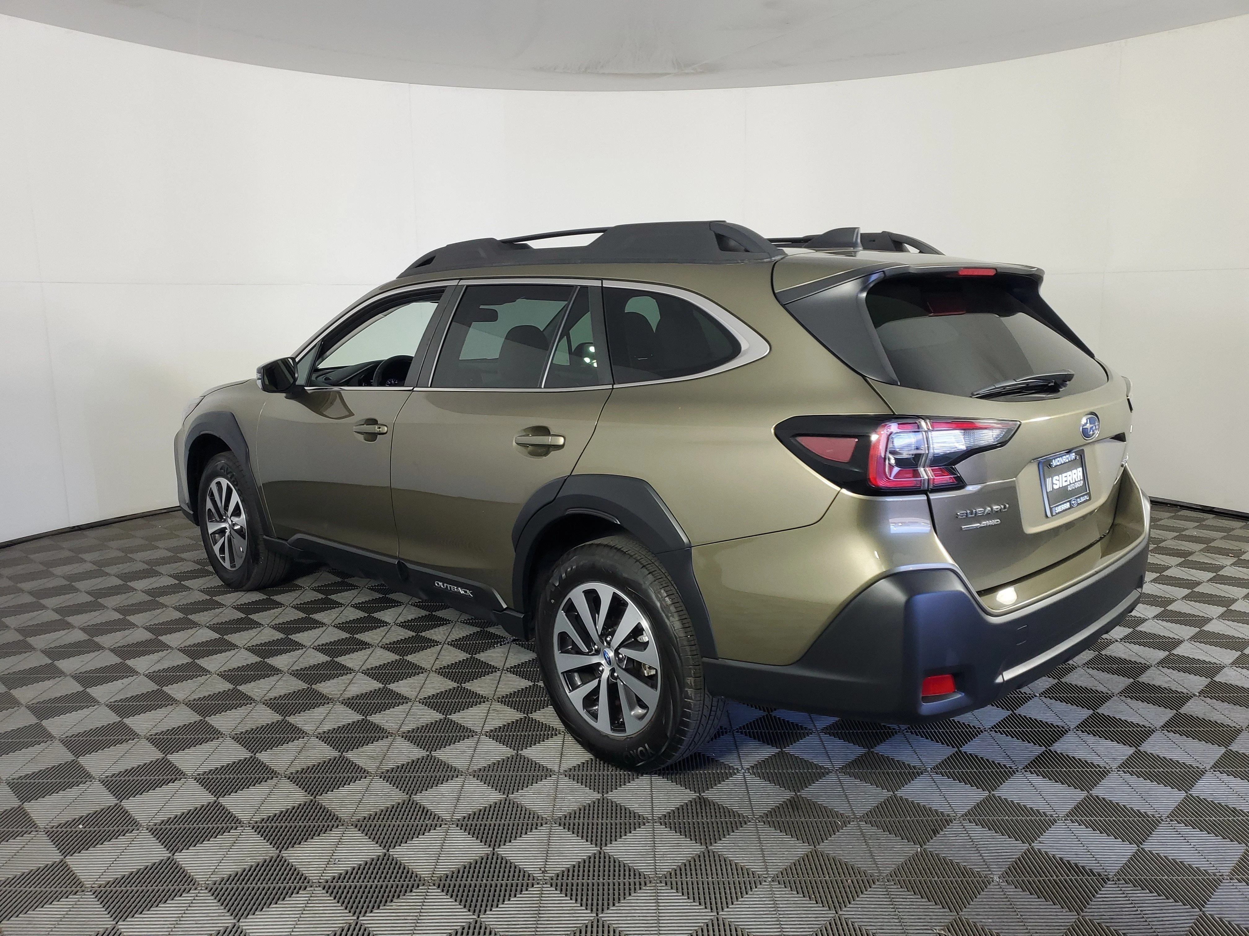 Used 2025 Autumn Green Metallic Subaru Premium image 6