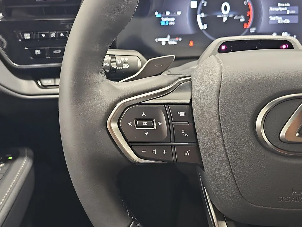 New 2026 Wind Chill Pearl Lexus PREMIUM AWD image 16
