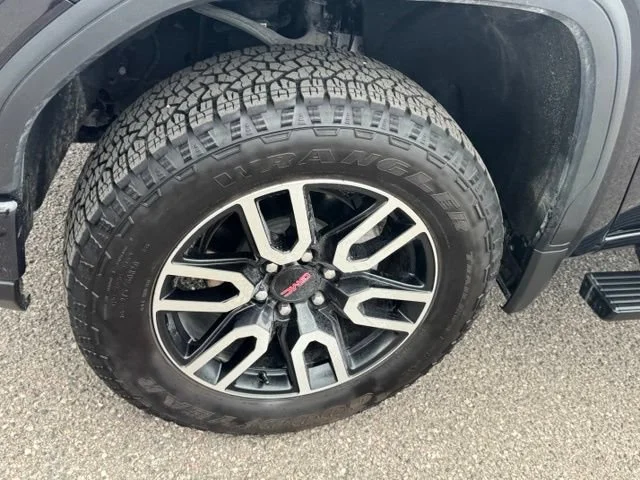 Certified Used 2025 Titanium Rush Metallic GMC AT4 image 10