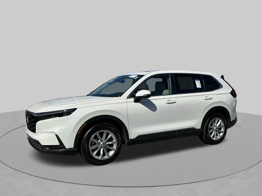 Used 2024  Honda EX-L image 2