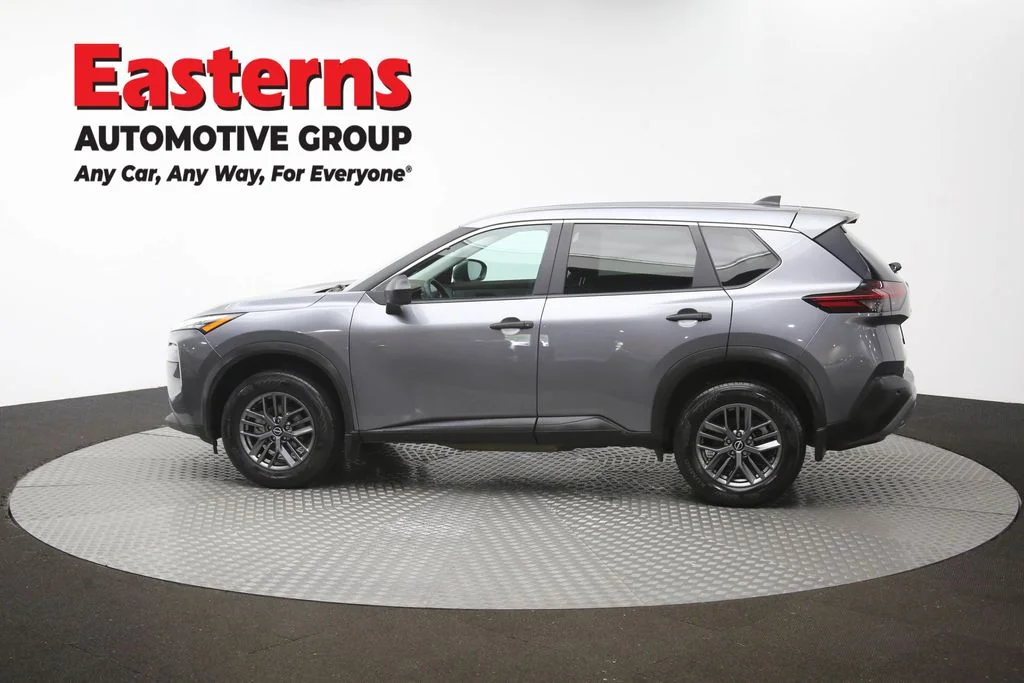 Used 2023 Gray Nissan S image 60