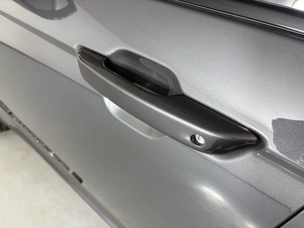 New 2026 Baltic Gray Metallic Clear-Coat Exterior Paint Jeep Altitude image 12