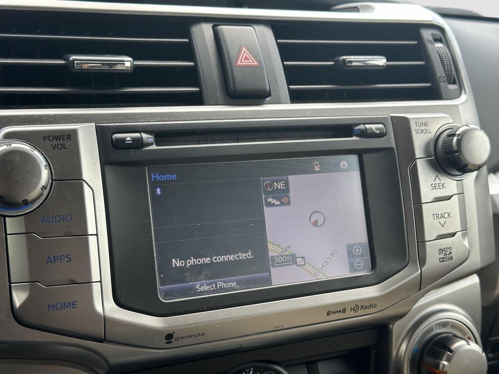 Used 2019 Super White Toyota SR5 Premium image 12