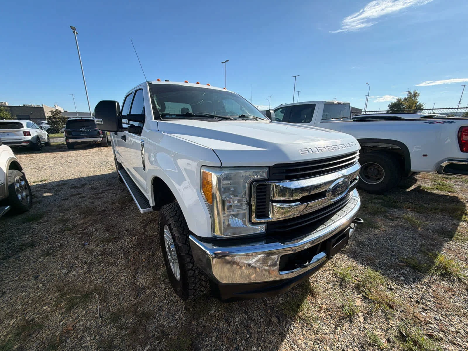 Used 2017 Oxford White Ford XLT image 3