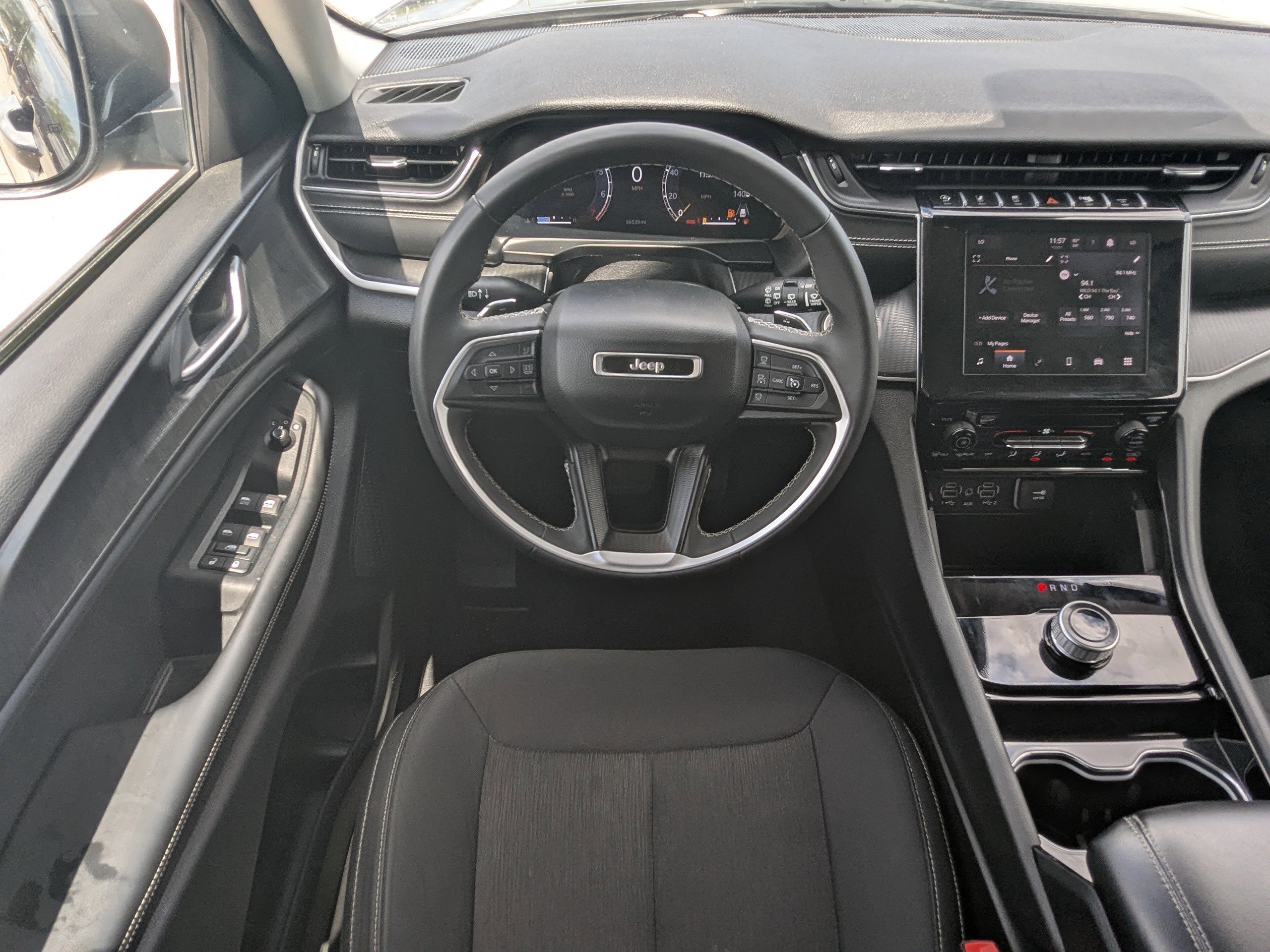 2023 Jeep Grand Cherokee L Laredo - Photo 18