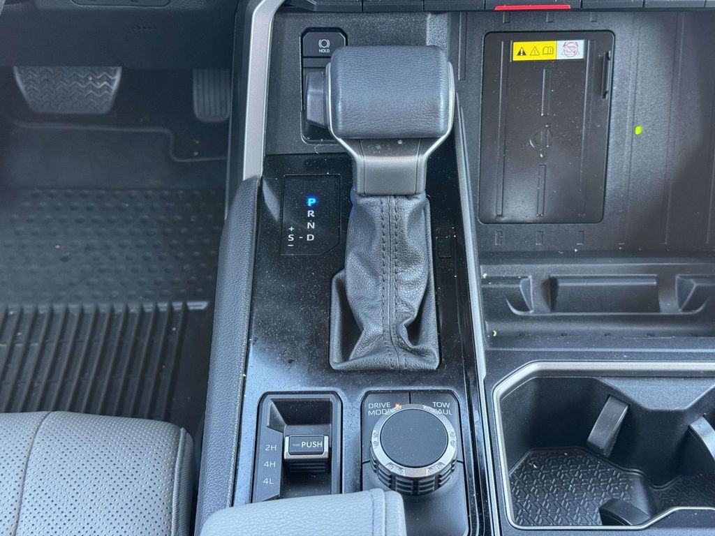 Used 2024  Toyota Limited image 6