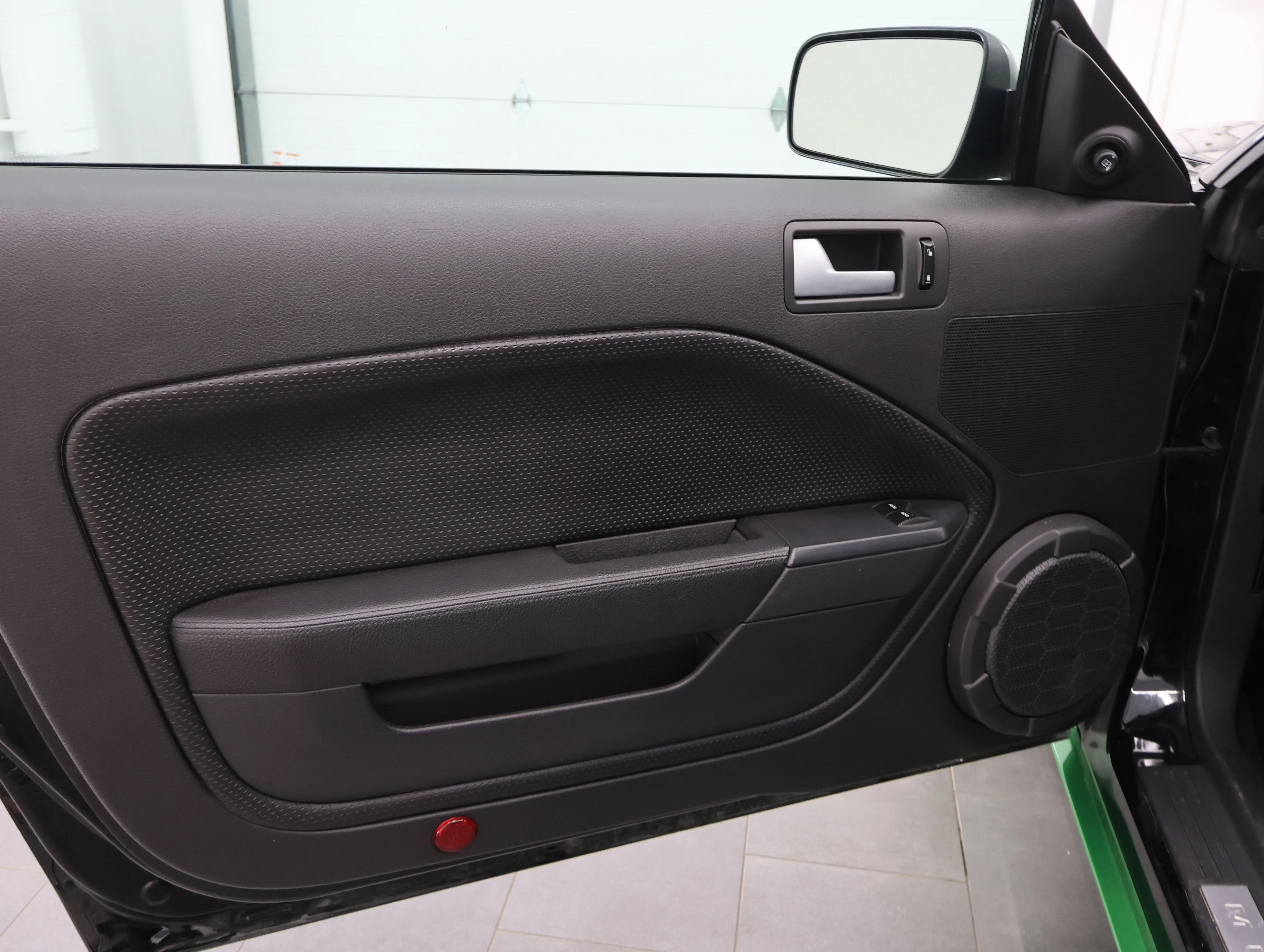 Used 2007 Green Ford GT Premium image 35