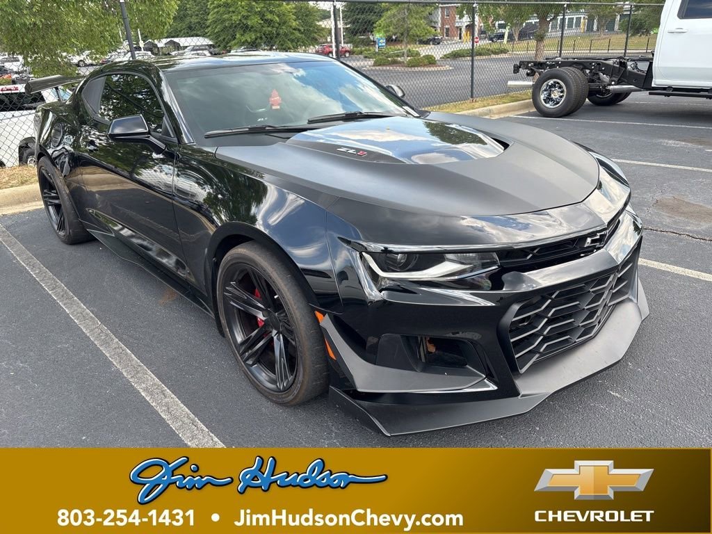 2021 Chevrolet Camaro ZL1's photo