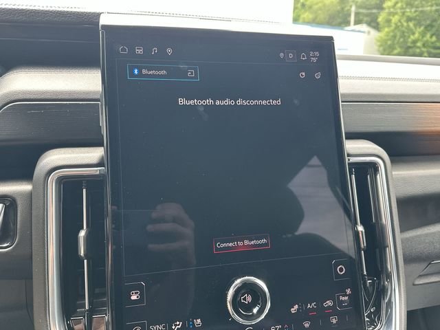 Certified Used 2025 Onyx Black GMC Denali image 14