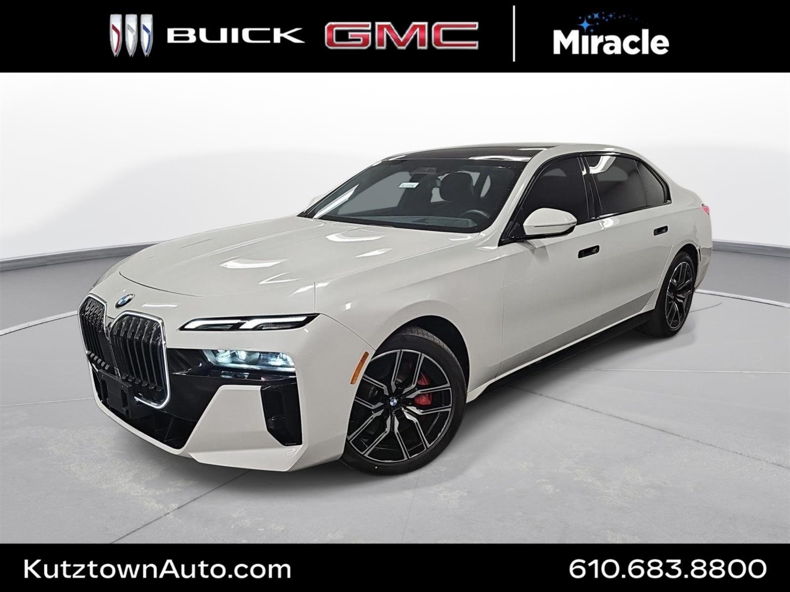 Used 2024 Mineral White BMW 760i xDrive image 1