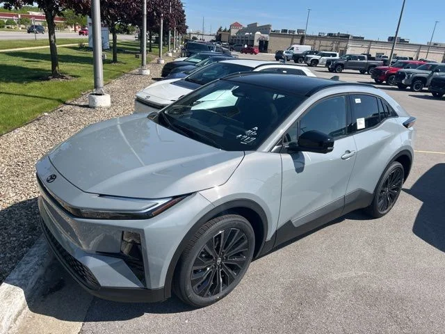 New 2026 Toyota C-HR XSE 4D Sport Utility in Saginaw #TJ013826