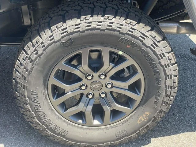New 2026 White Ford Tremor image 7