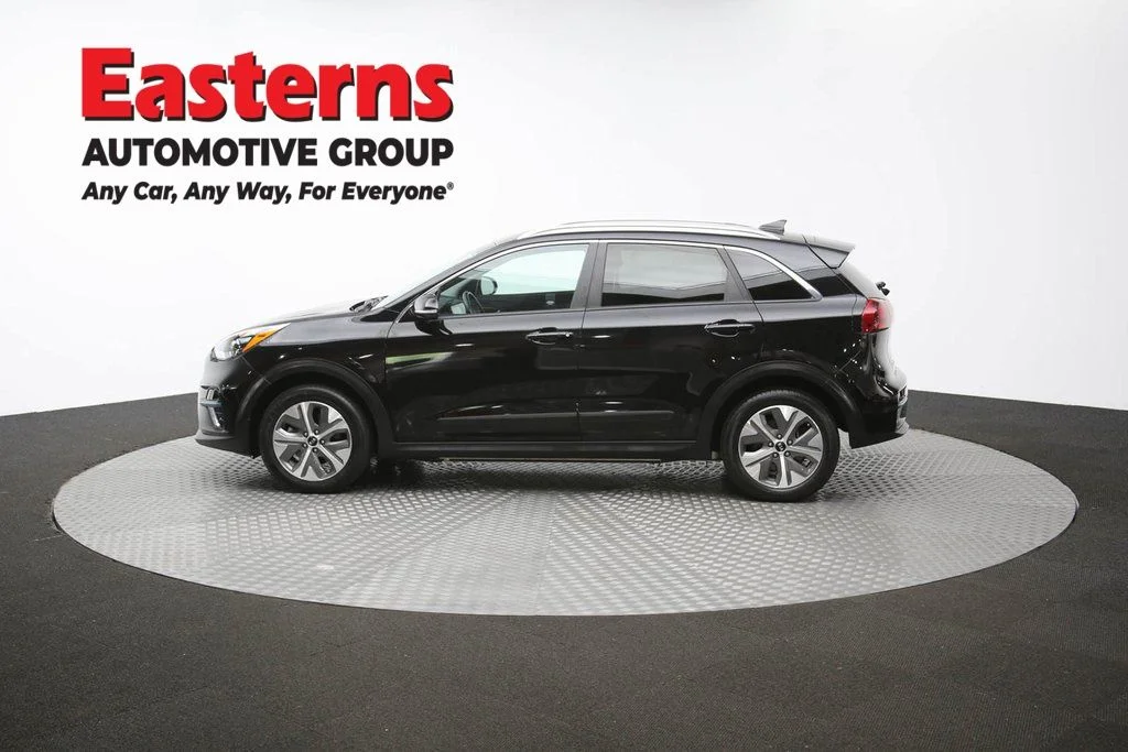 Used 2021 Black Kia EX image 59