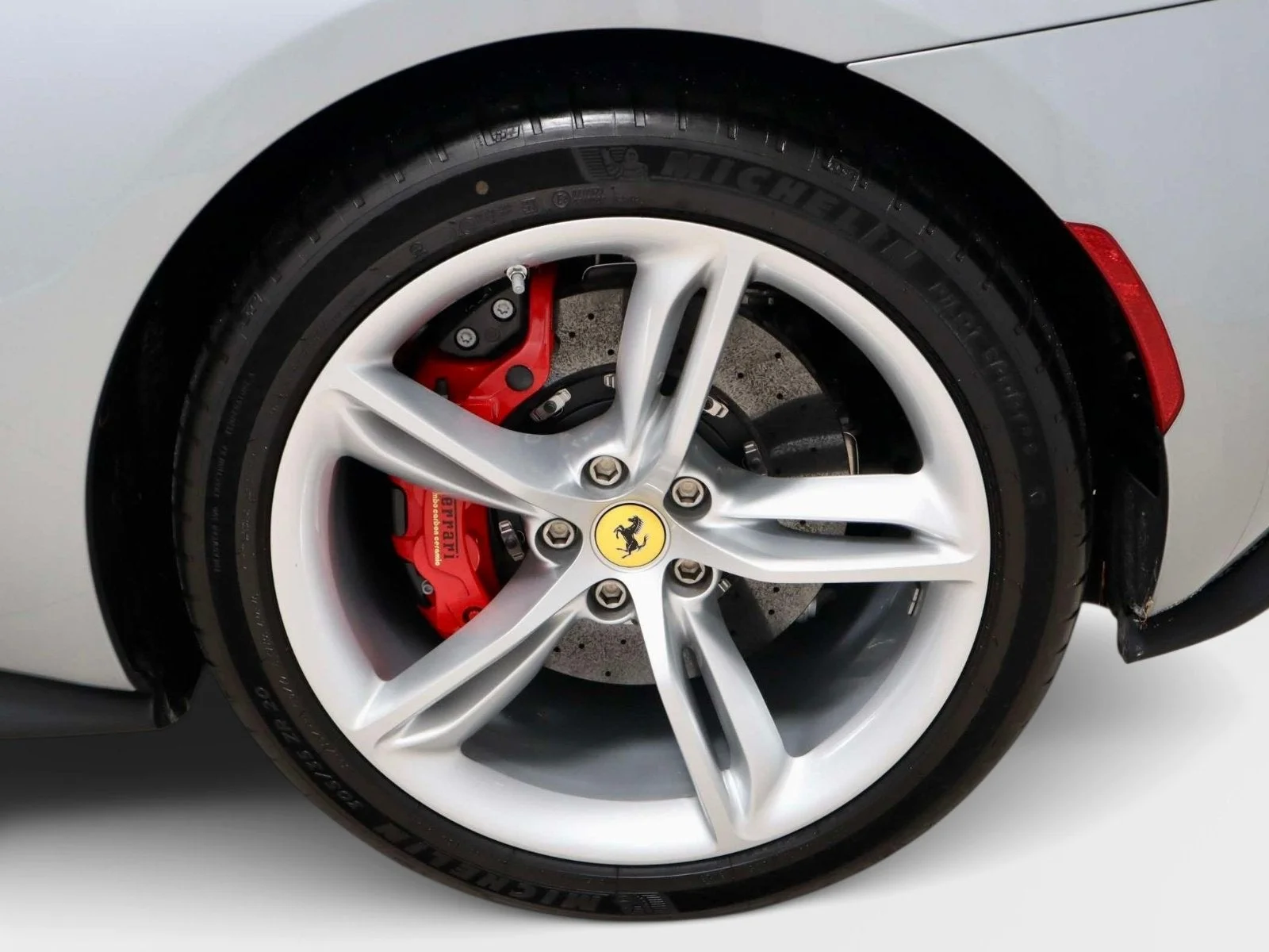 Certified Used 2024 Grigio Titanio Metall Ferrari  image 9