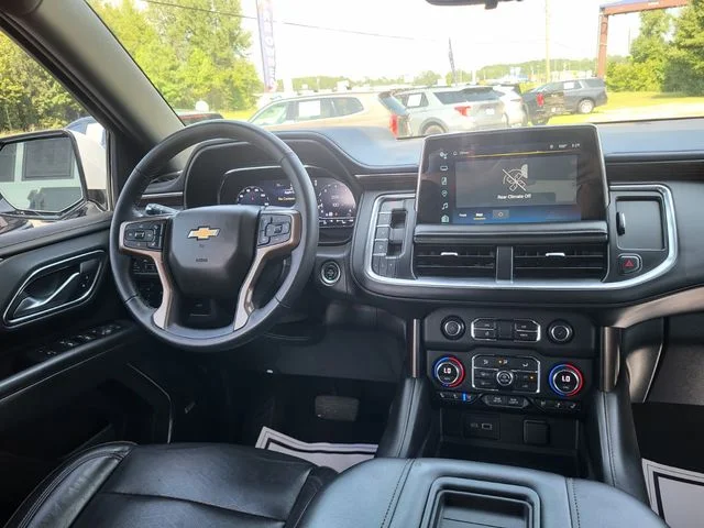 Used 2022 Beige Chevrolet High Country image 16