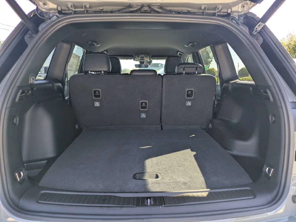 New 2027 Sting-Gray Clear-Coat Paint Jeep  image 13