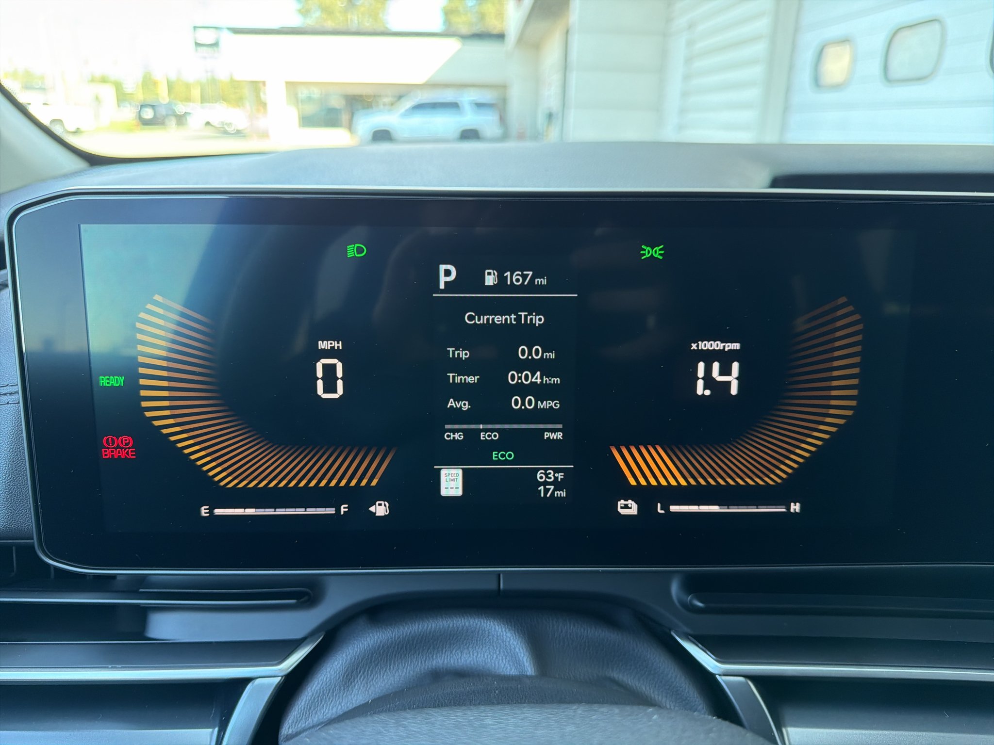 New 2027 Ceramic Silver Kia LXS image 25