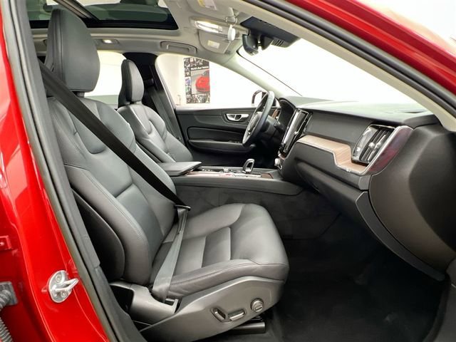 2023 Volvo XC60 Plus - Photo 15