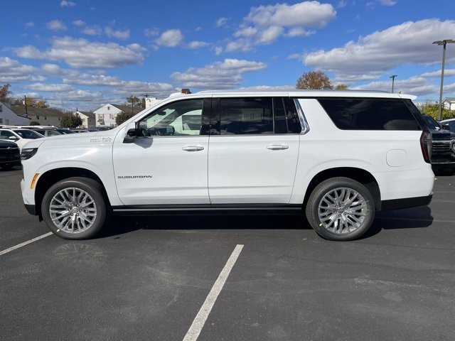 2026 Chevrolet Suburban High Country photo 4