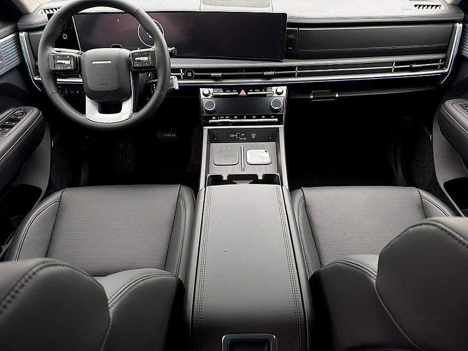 2026 Hyundai Santa Fe Limited - Photo 21
