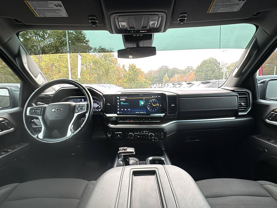 Used 2022 Black Chevrolet RST image 11