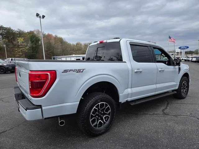 Used 2022 White Ford XLT image 11
