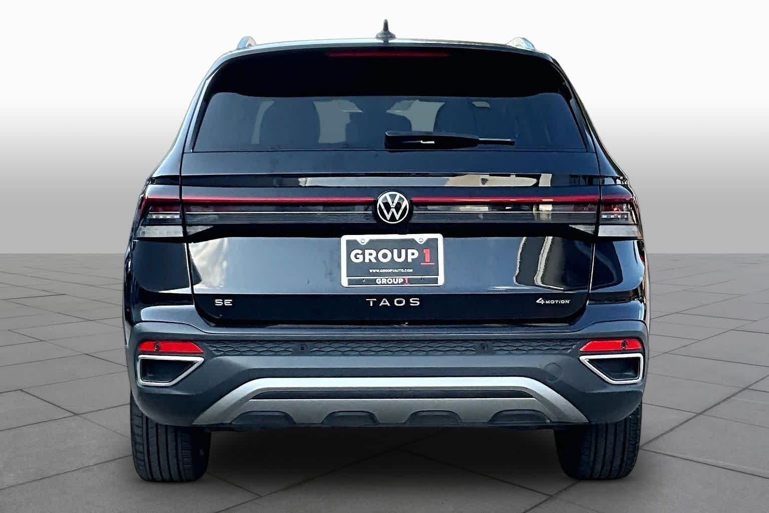 Pre-Owned 2025 Volkswagen Taos SE