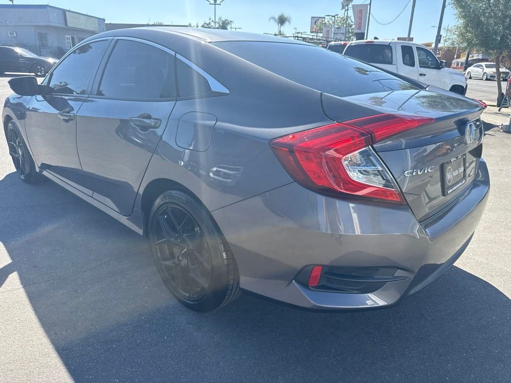 Used 2017 Gray Honda LX image 4