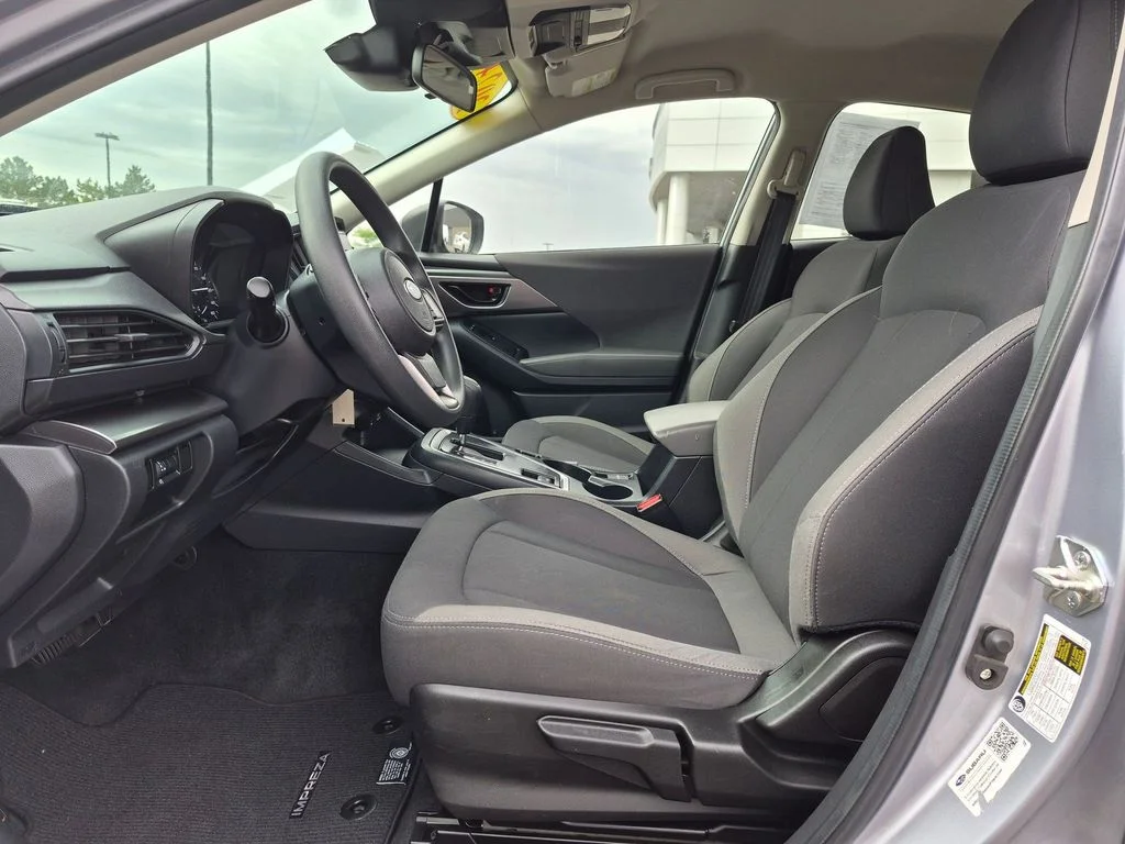 Used 2024 Ice Silver Metallic Subaru Base image 16