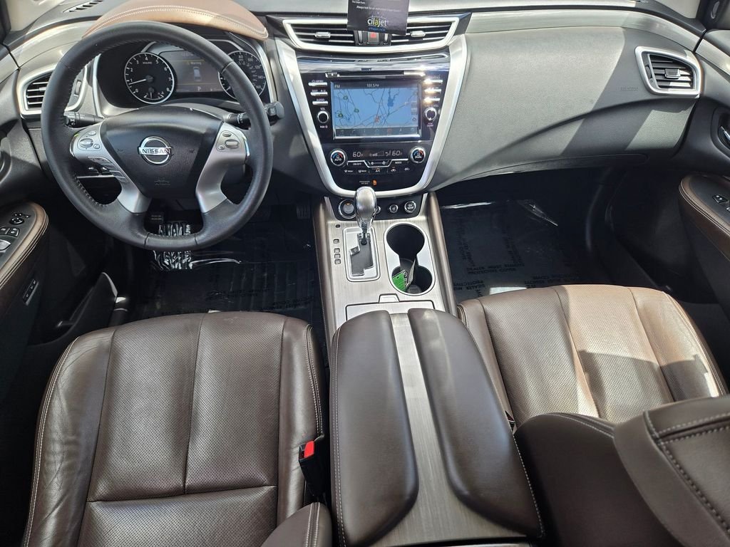 Used 2015 White Nissan Platinum image 9