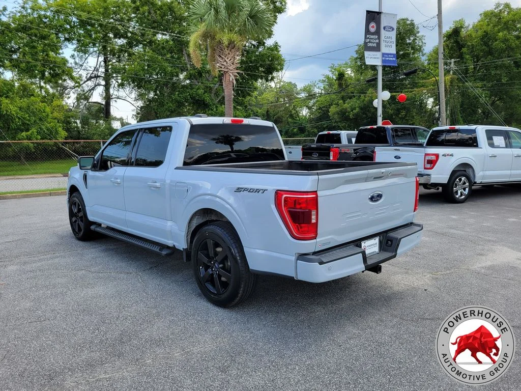 Used 2022 White Ford XLT image 3