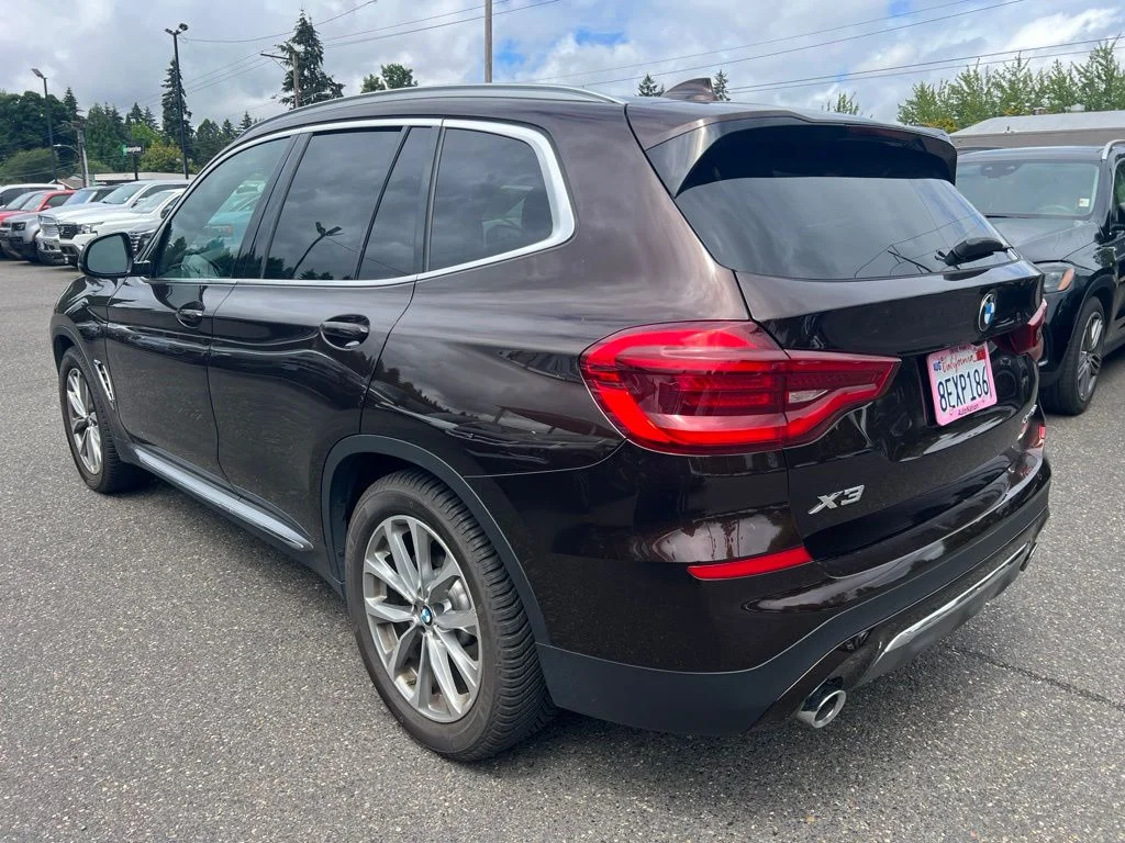 Used 2018 Brown BMW xDrive30i image 5