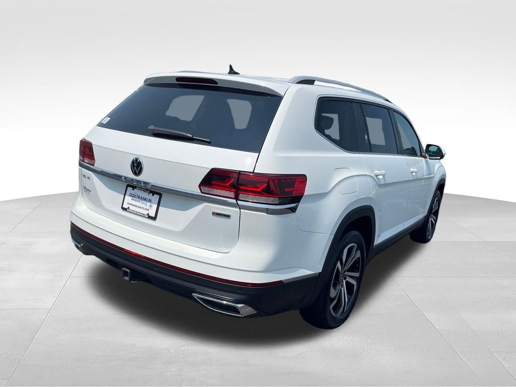 Used 2022 White Volkswagen SEL image 5