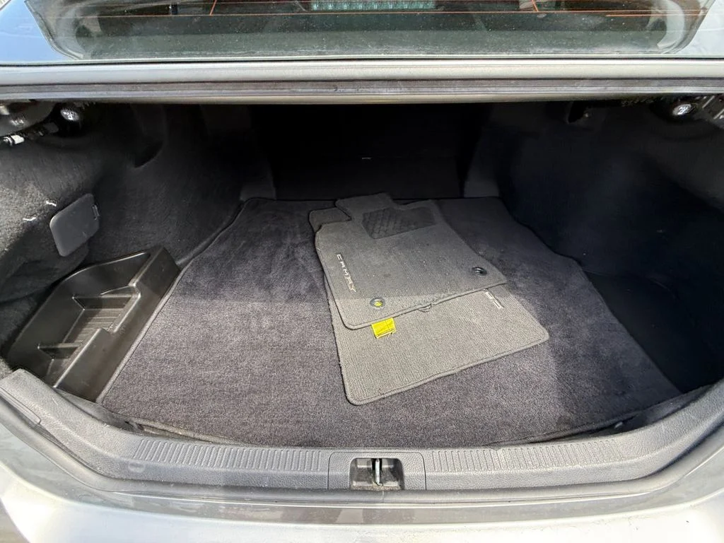 Used 2025  Toyota SE image 19
