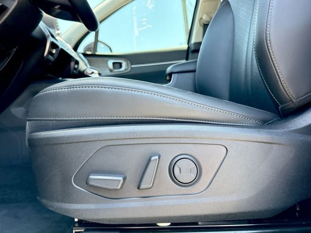 Used 2023 Black Kia EX image 12