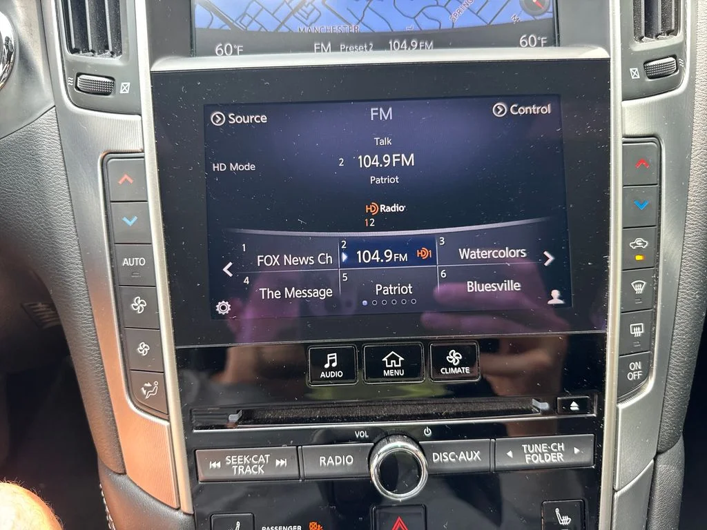 Used 2017 Gray INFINITI 3.0t Premium image 21