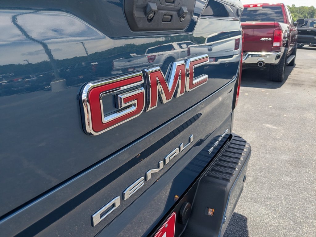 Used 2024 Downpour Metallic GMC Denali image 31
